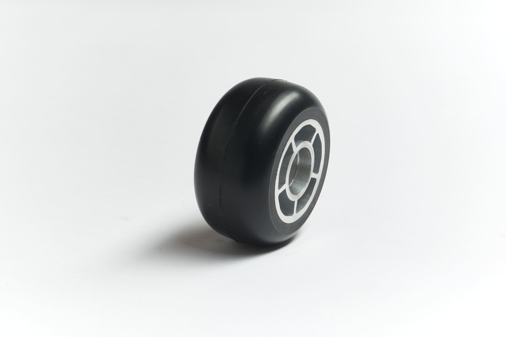 Bild, Skiroller Rolle für die Klassische Technik , besteht aus Gummi / Aluminiumfelge